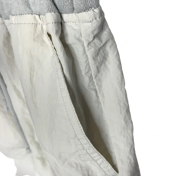 Fabletics Womens Jemma Shorts Sz Small Gray White Lined Elastic Waist Activewear - Picture 6 of 10